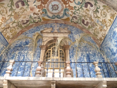 Obidos gateway - decorated ceiling