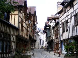 Troyes street