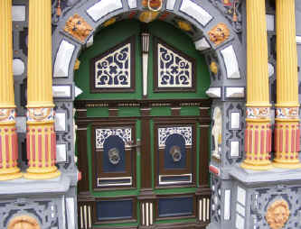Hann Mnden Rathaus doorway detail