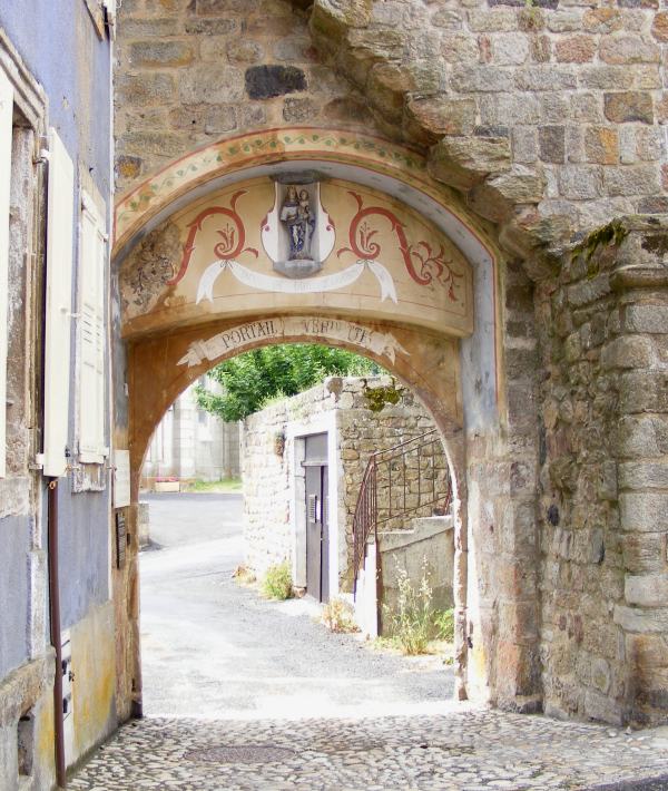Pradelles old gateway